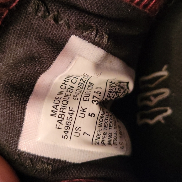 Converse Plaid Women's Size 7 Sneakers - Picture 8 of 8